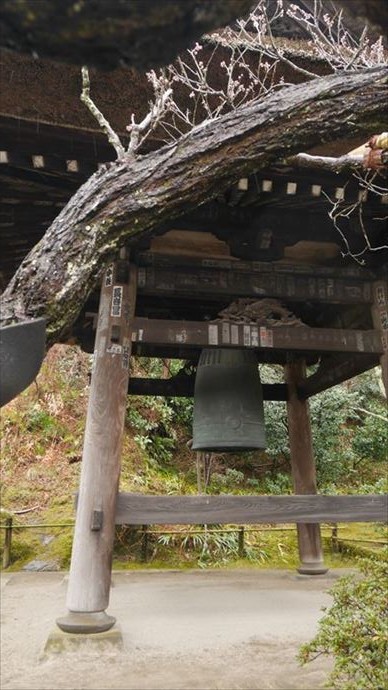 東慶寺 駆け出し女と駆け込み男 舞台 鎌倉 鐘