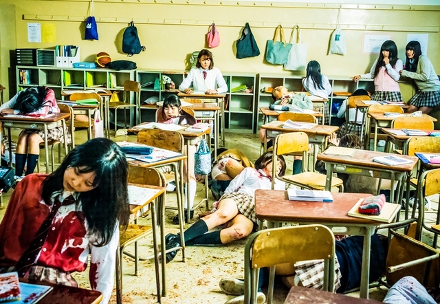 園子温 リアル鬼ごっこ トリンドル玲奈