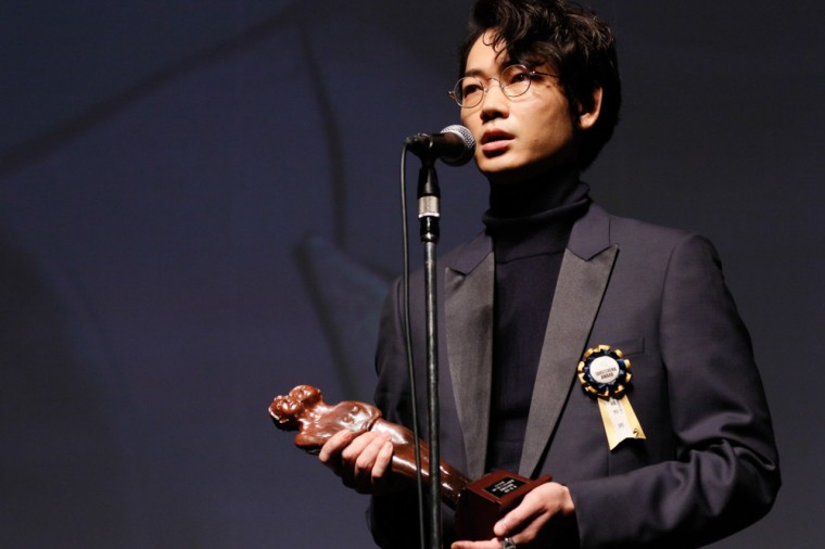 06綾野剛