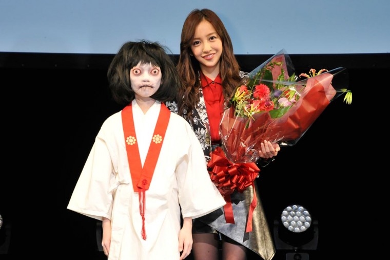 板野友美 マスコミに覗かれるのはわからない 10周年記念イベントで語る Cinemas Plus 板野友美 マスコミに覗かれるのはわからない 10周年記念イベントで語る Cinemas Plus