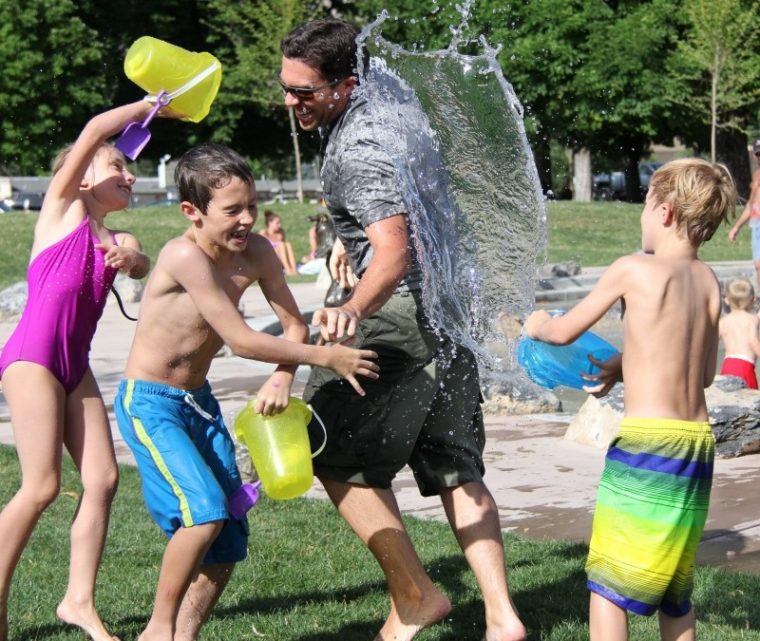 water-fight-children-water-play-child-summer-fun