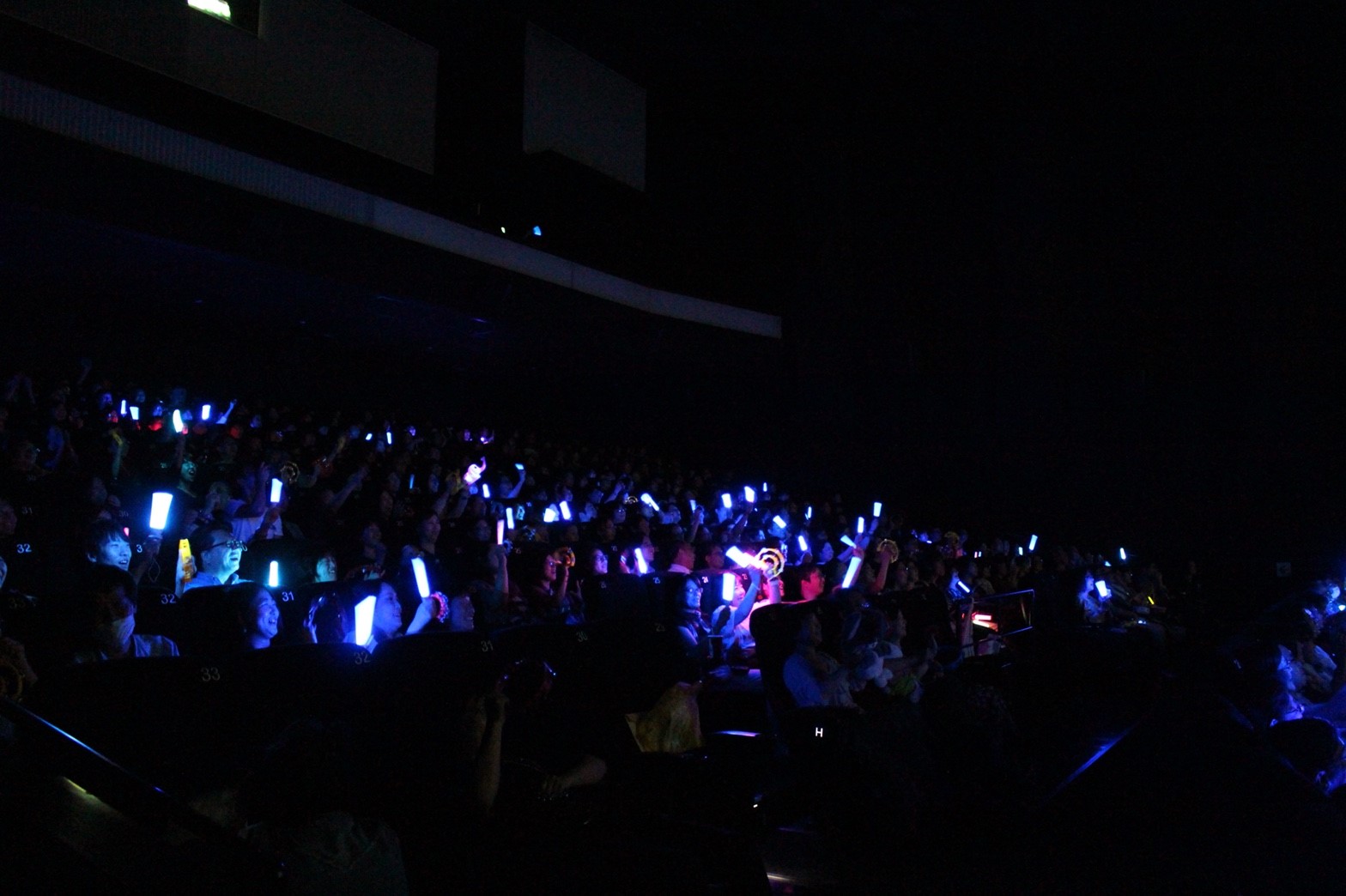 称えた 叫んだ 拍手した バーフバリ 王の凱旋 完全版 前夜祭絶叫上映突撃レポート Cinemas Plus