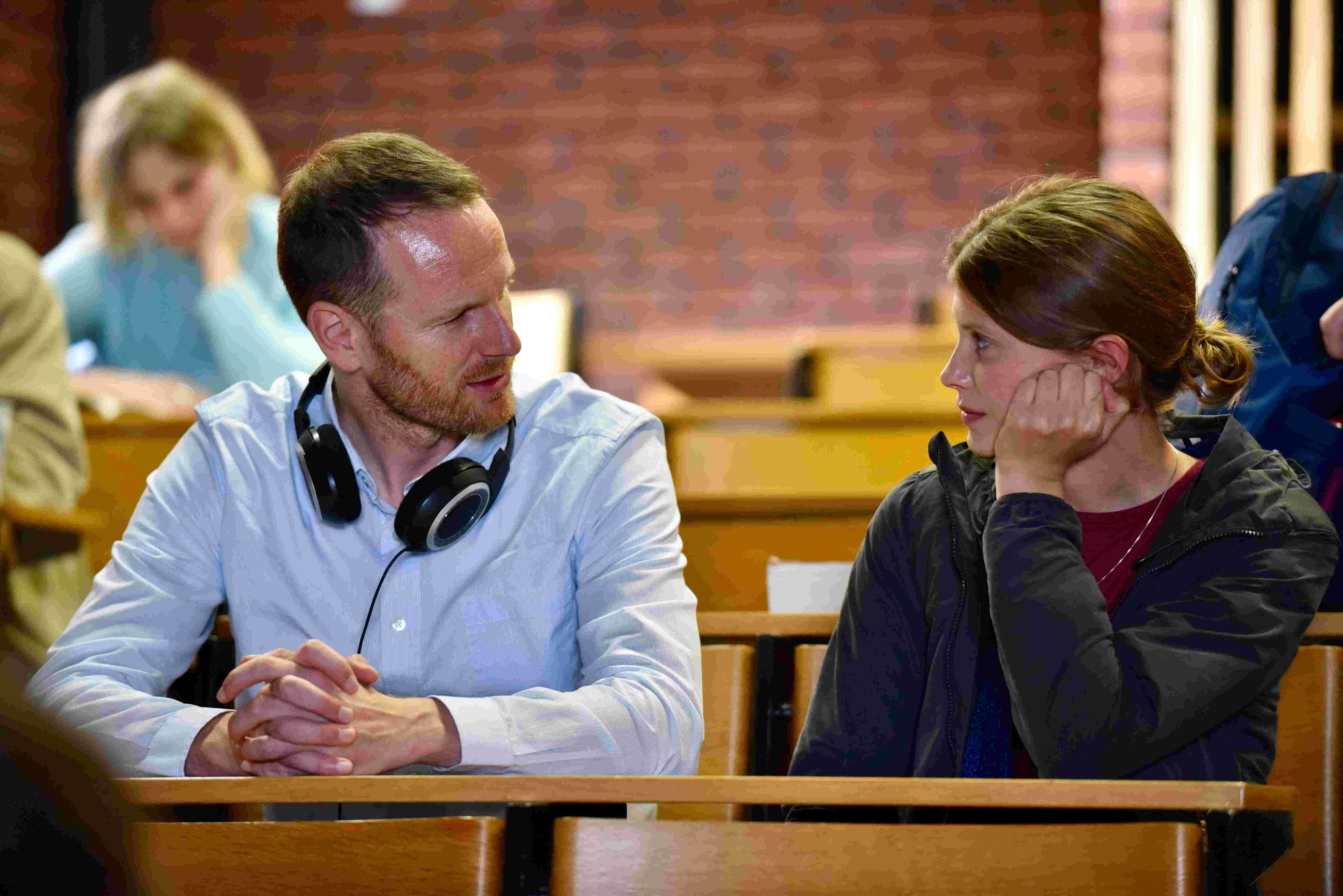 ヨアキム トリアー新作 テルマ ホラーだけど現場はほのぼの 舞台裏写真を独占入手 Cinemas