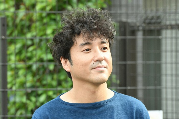 独自路線を突き進む「ムロツヨシ」ブランドの魅力 | CINEMAS＋