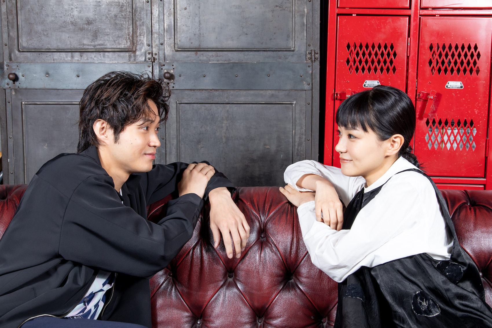 磯村勇斗&奈緒独占インタビュー:WOWOWオリジナルドラマ「演じ屋 在庫限り WOWWOWドラマ「演じ屋」磯村勇斗 SPECIES限定生写真付 アイドル